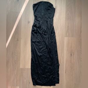 Sleeveless Black Maxi Dress